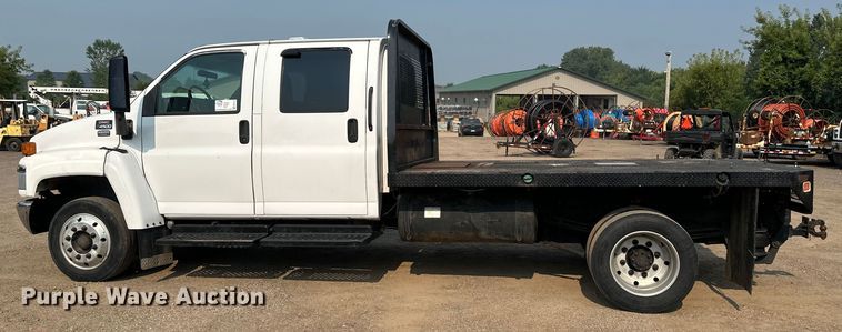 image for item EB2810 2004 GMC C4500 Crew Cab flatbed truck