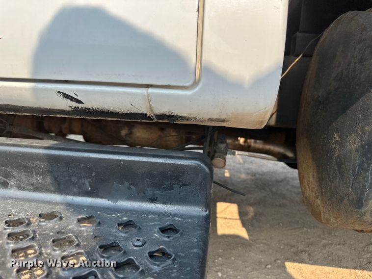 image for item EB2810 2004 GMC C4500 Crew Cab flatbed truck