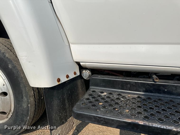 image for item EB2810 2004 GMC C4500 Crew Cab flatbed truck