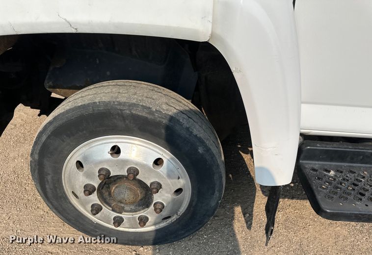 image for item EB2810 2004 GMC C4500 Crew Cab flatbed truck