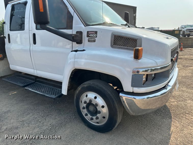 image for item EB2810 2004 GMC C4500 Crew Cab flatbed truck