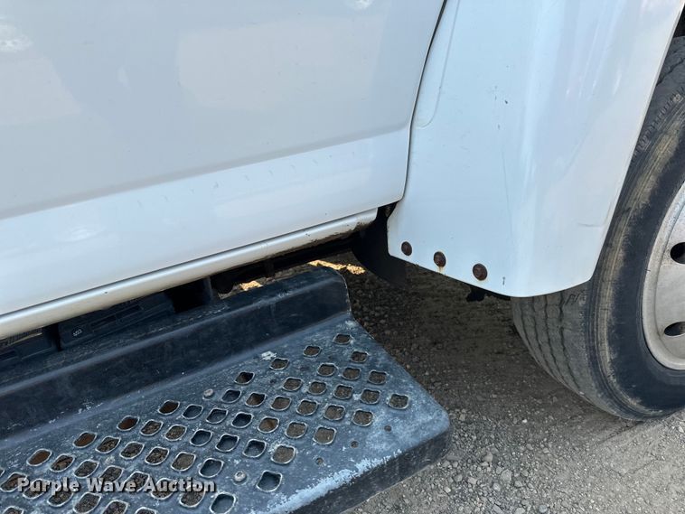 image for item EB2810 2004 GMC C4500 Crew Cab flatbed truck