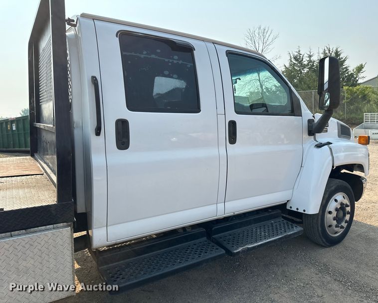 image for item EB2810 2004 GMC C4500 Crew Cab flatbed truck