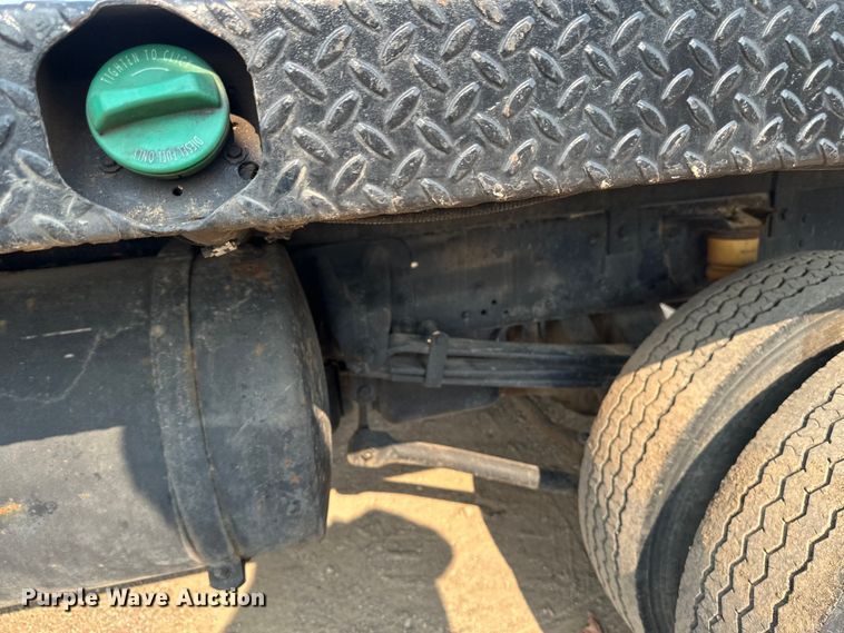 image for item EB2810 2004 GMC C4500 Crew Cab flatbed truck