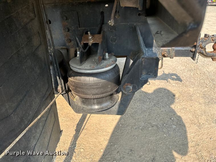 image for item EB2810 2004 GMC C4500 Crew Cab flatbed truck