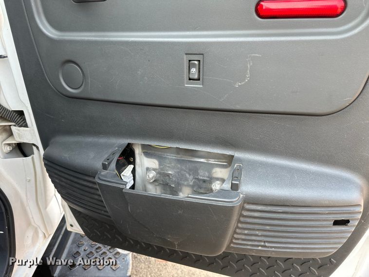 image for item EB2810 2004 GMC C4500 Crew Cab flatbed truck