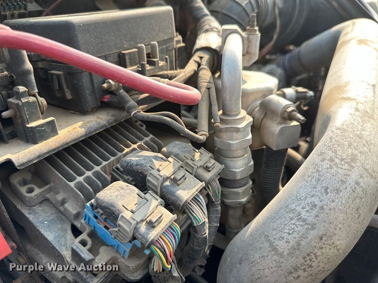 image for item EB2810 2004 GMC C4500 Crew Cab flatbed truck