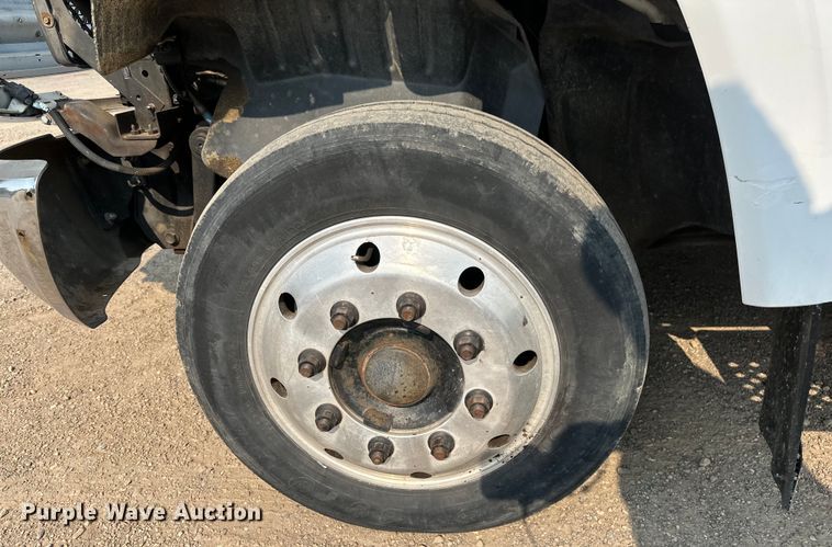 image for item EB2810 2004 GMC C4500 Crew Cab flatbed truck