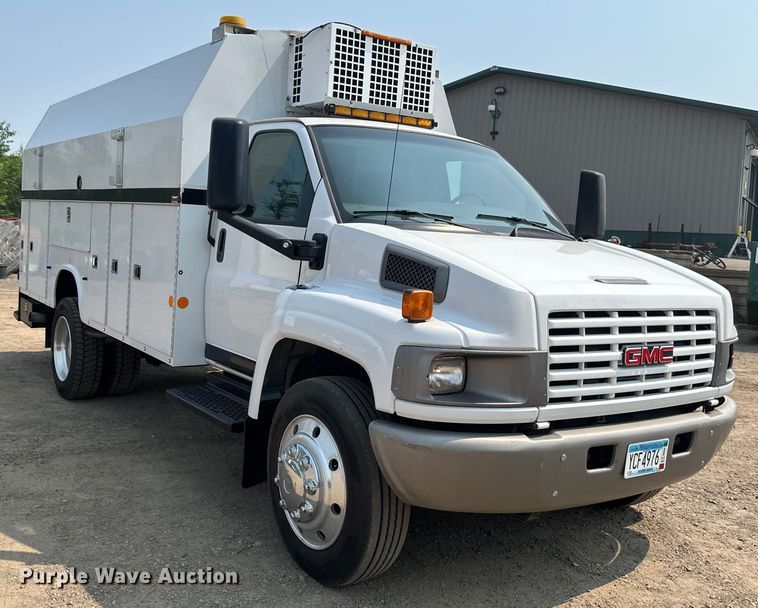 image for item EB2812 2007 GMC C5500 utility / service truck