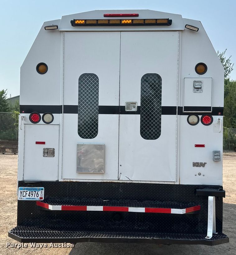 image for item EB2812 2007 GMC C5500 utility / service truck