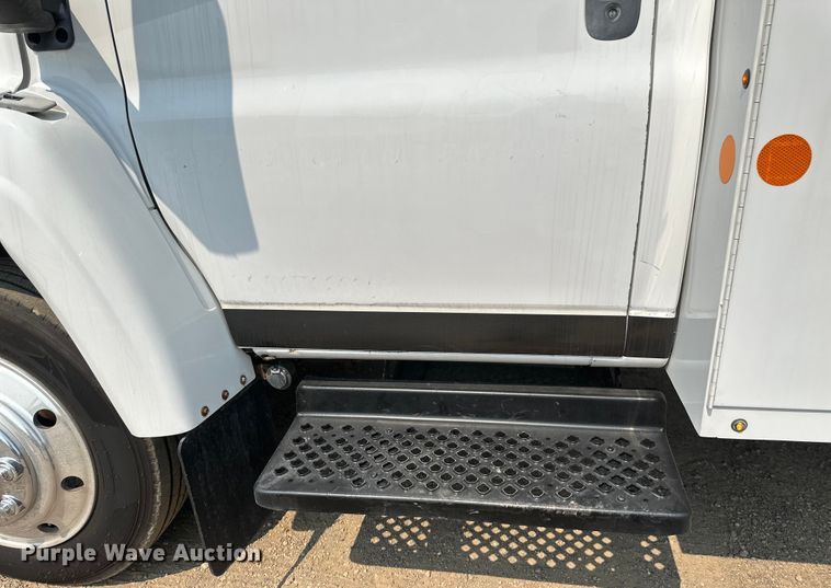 image for item EB2812 2007 GMC C5500 utility / service truck