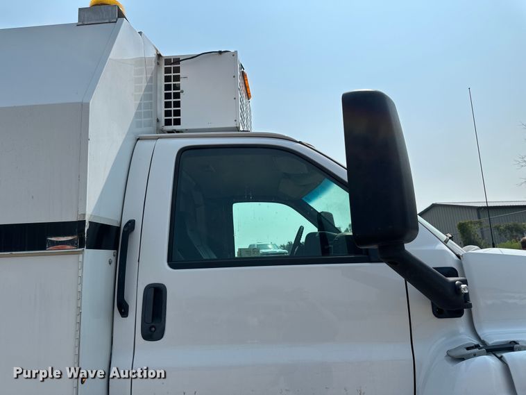 image for item EB2812 2007 GMC C5500 utility / service truck
