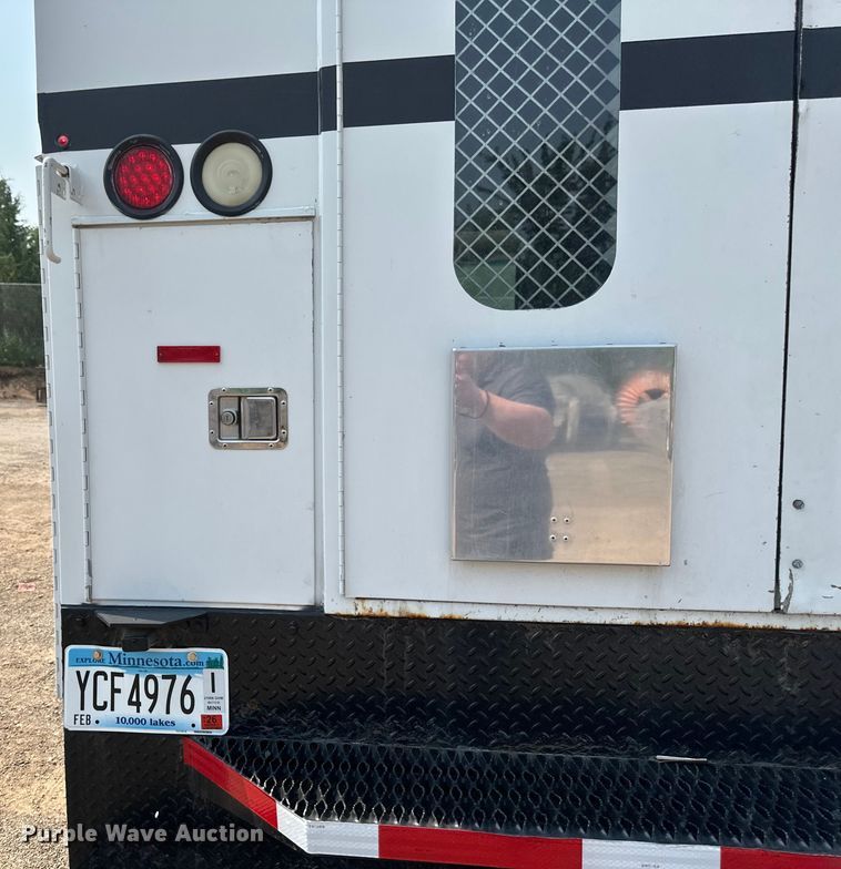 image for item EB2812 2007 GMC C5500 utility / service truck