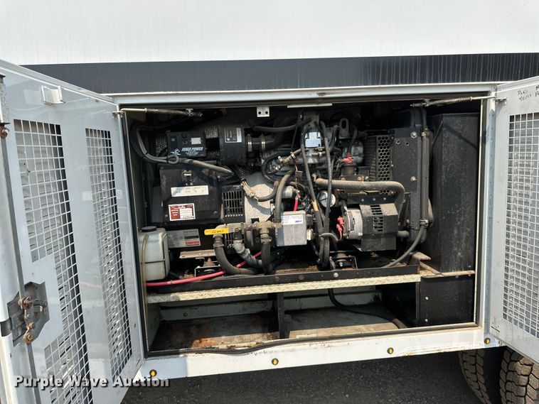 image for item EB2812 2007 GMC C5500 utility / service truck