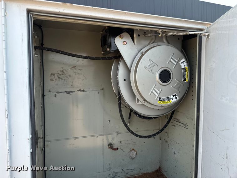 image for item EB2812 2007 GMC C5500 utility / service truck