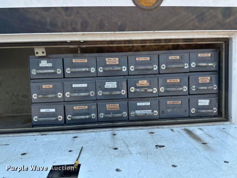 image for item EB2812 2007 GMC C5500 utility / service truck