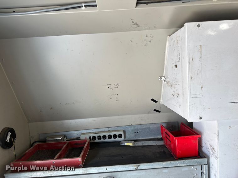 image for item EB2812 2007 GMC C5500 utility / service truck