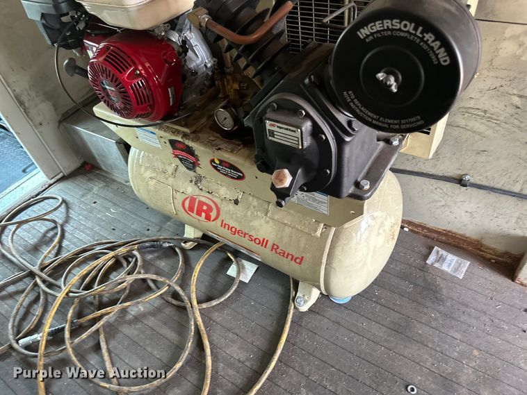 image for item EB2812 2007 GMC C5500 utility / service truck