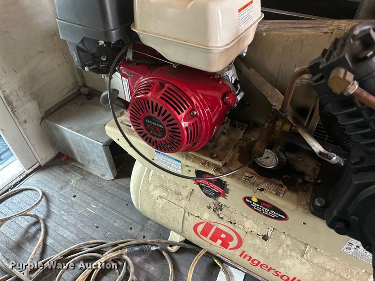 image for item EB2812 2007 GMC C5500 utility / service truck