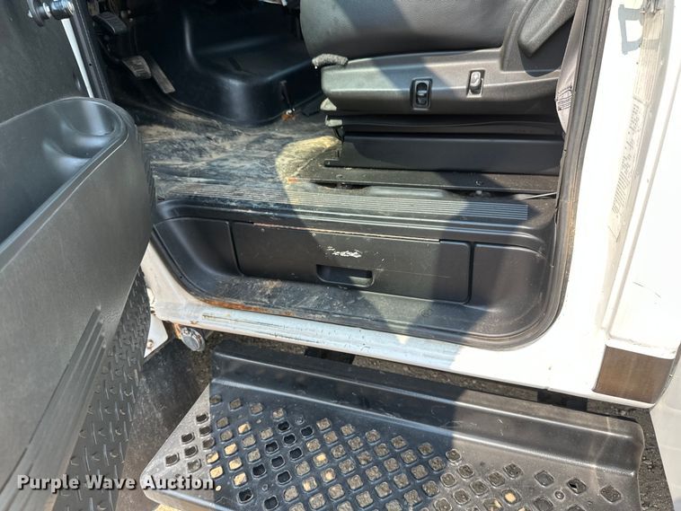 image for item EB2812 2007 GMC C5500 utility / service truck