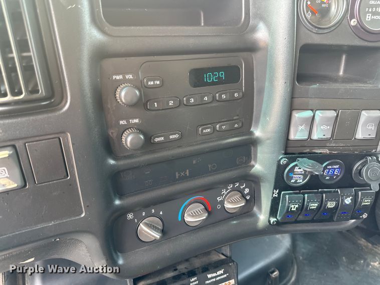 image for item EB2812 2007 GMC C5500 utility / service truck