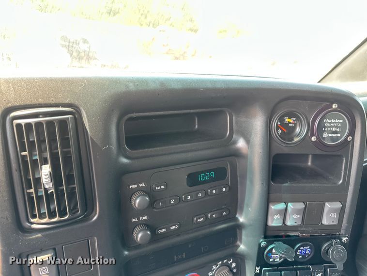 image for item EB2812 2007 GMC C5500 utility / service truck