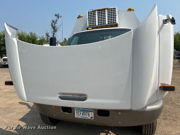 image for item EB2812 2007 GMC C5500 utility / service truck