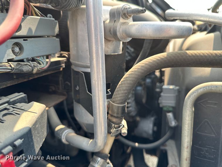 image for item EB2812 2007 GMC C5500 utility / service truck