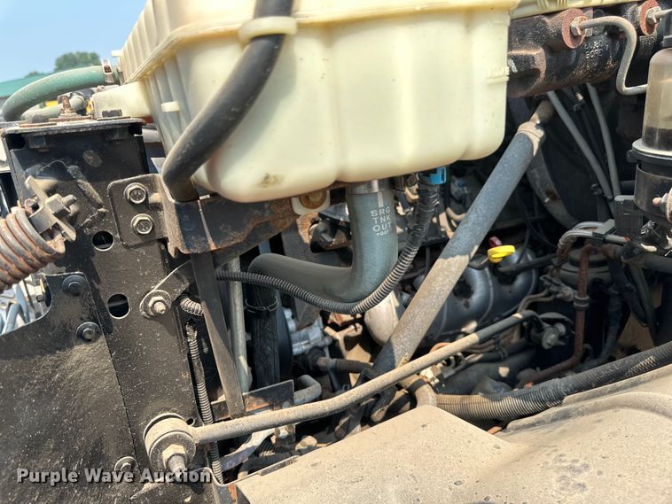 image for item EB2812 2007 GMC C5500 utility / service truck