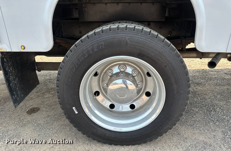 image for item EB2812 2007 GMC C5500 utility / service truck