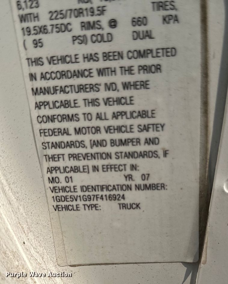 image for item EB2812 2007 GMC C5500 utility / service truck