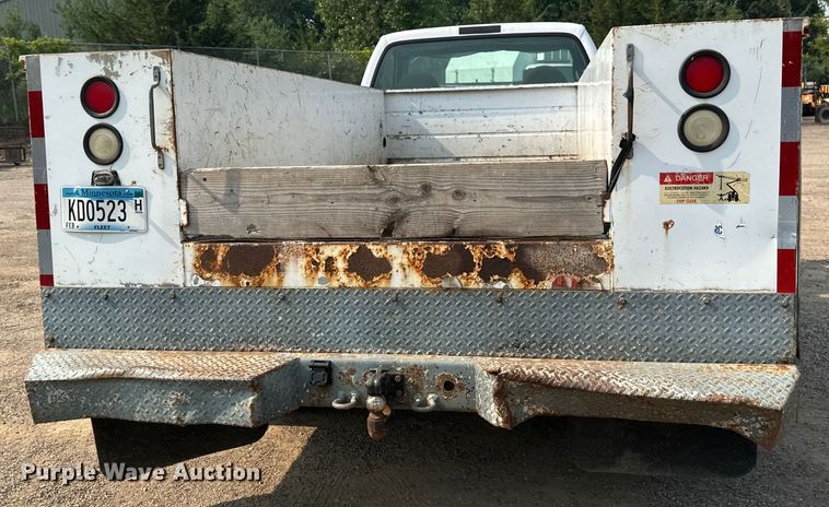 image for item EB2814 1999 Ford F550 utility / service truck
