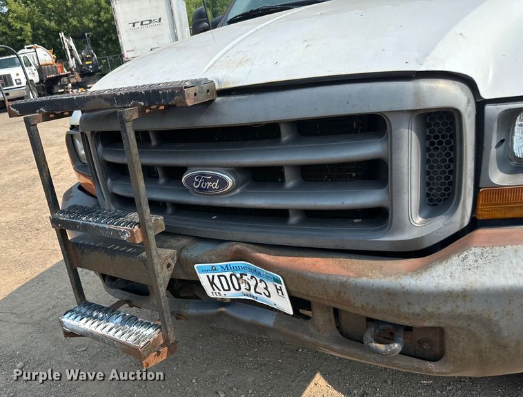 image for item EB2814 1999 Ford F550 utility / service truck