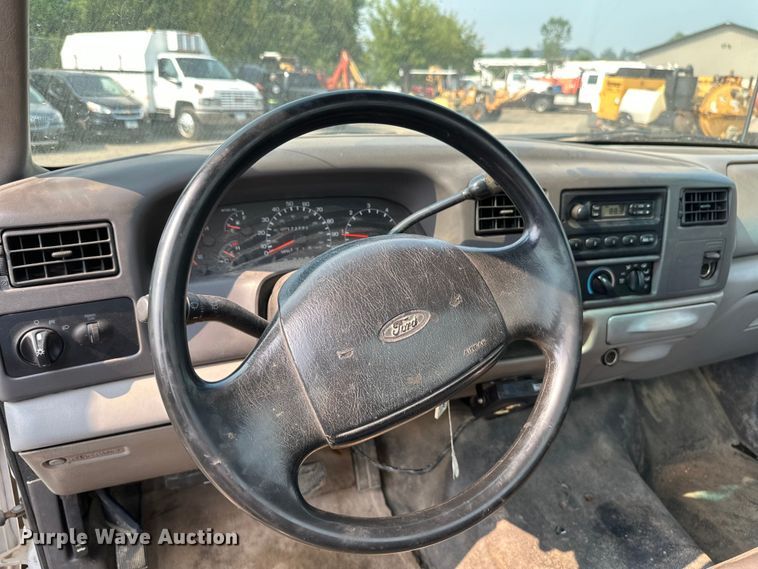 image for item EB2814 1999 Ford F550 utility / service truck