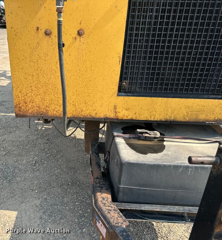 image for item EB2816 2012 Vermeer V500LE-HD vacuum excavator