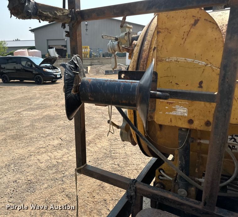 image for item EB2816 2012 Vermeer V500LE-HD vacuum excavator