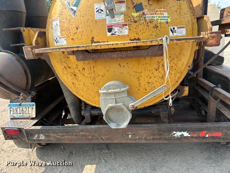 image for item EB2816 2012 Vermeer V500LE-HD vacuum excavator