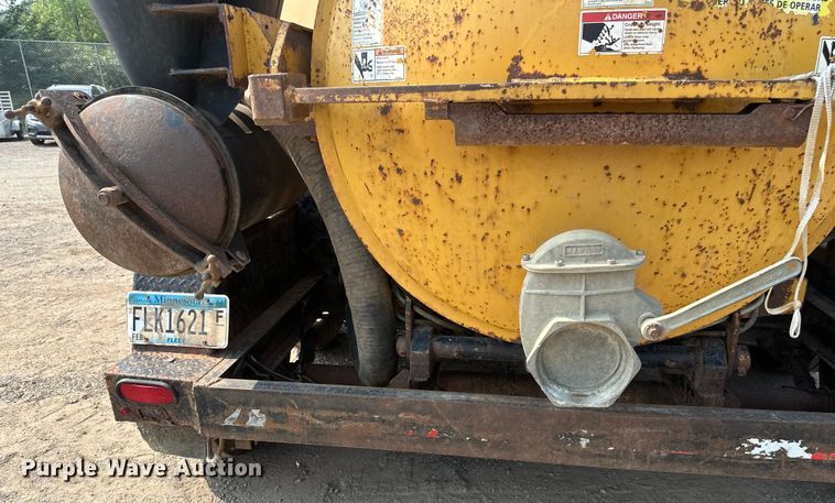 image for item EB2816 2012 Vermeer V500LE-HD vacuum excavator