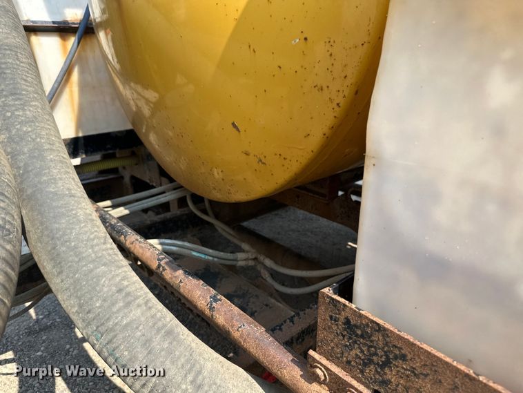 image for item EB2816 2012 Vermeer V500LE-HD vacuum excavator