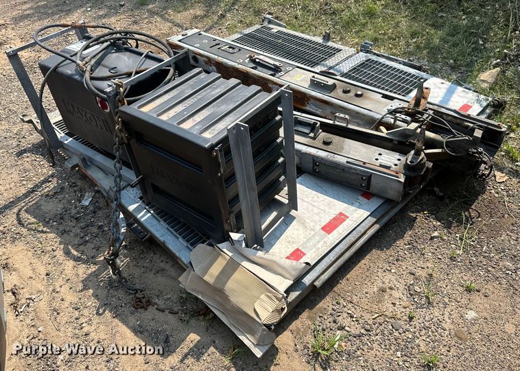 image for item EB2822 Maxxon BMRW lift gate