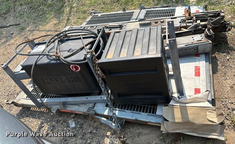 image for item EB2822 Maxxon BMRW lift gate