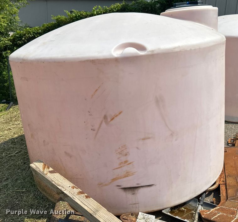 image for item EB2823 (2) poly tanks