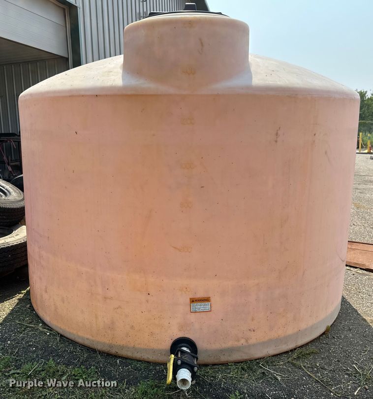 image for item EB2823 (2) poly tanks