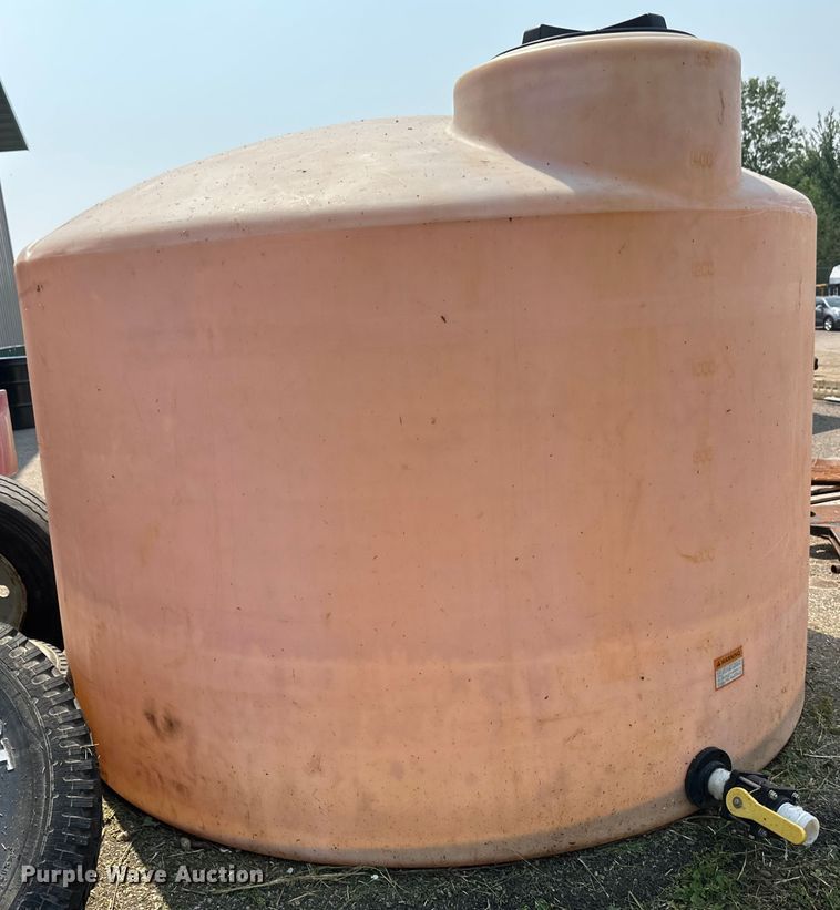 image for item EB2823 (2) poly tanks