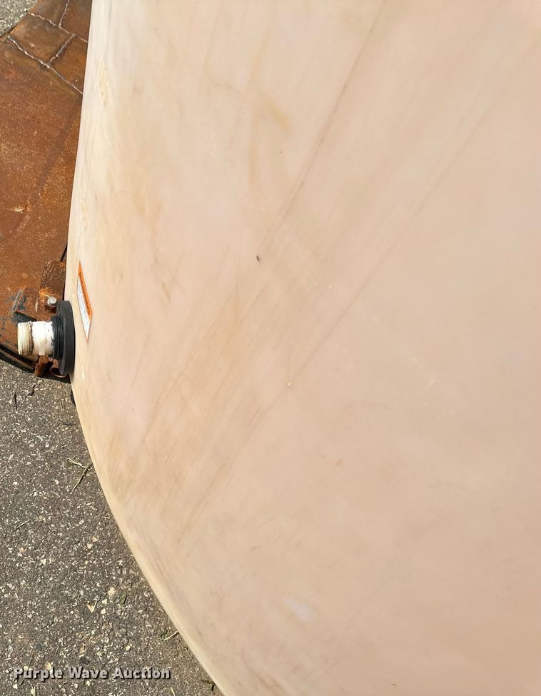 image for item EB2823 (2) poly tanks