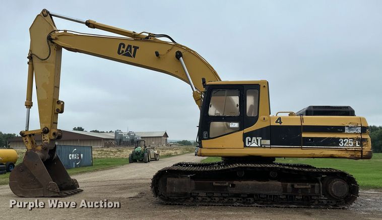 image for item EB2826 1995 Caterpillar 325L excavator