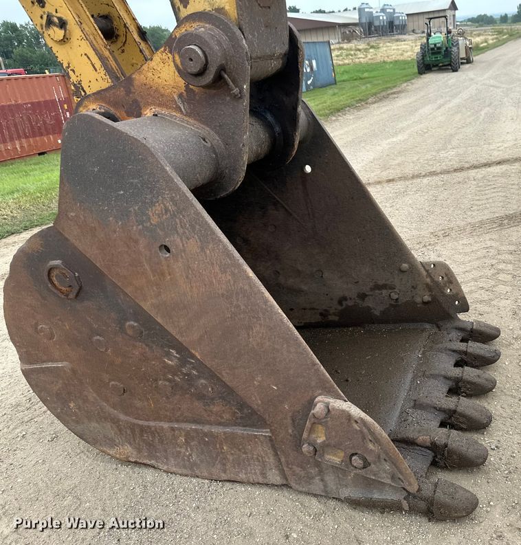 image for item EB2826 1995 Caterpillar 325L excavator
