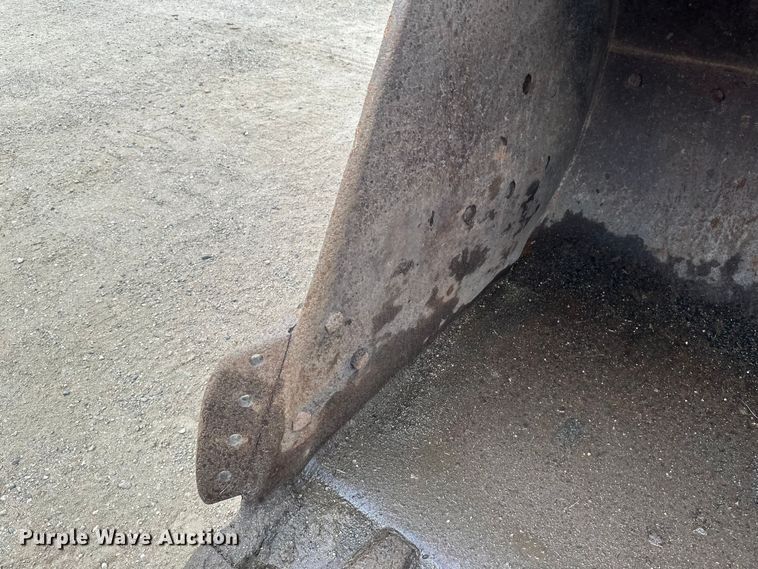 image for item EB2826 1995 Caterpillar 325L excavator