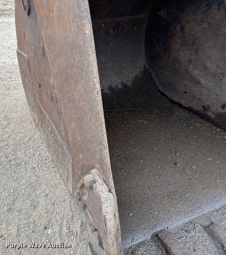 image for item EB2826 1995 Caterpillar 325L excavator