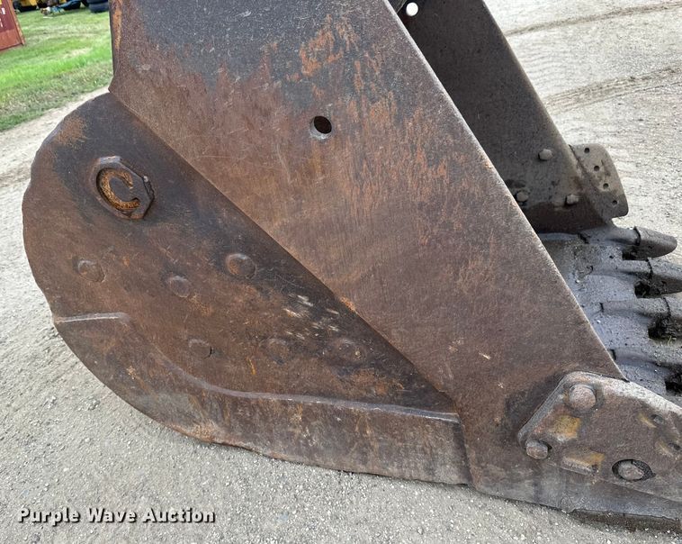 image for item EB2826 1995 Caterpillar 325L excavator